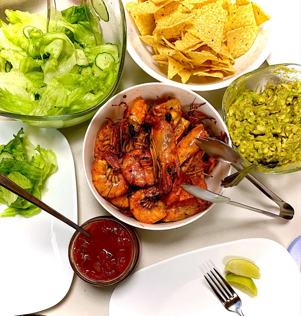 Cajun Garlic Shrimp & Guacamole|gonbenさん