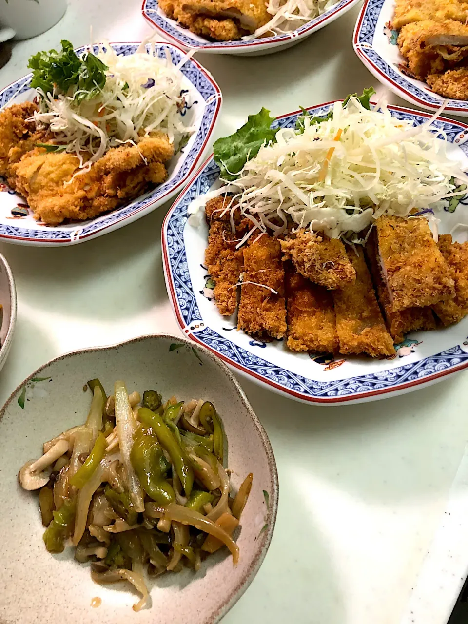 とんかつ、しめじ甘辛煮|みウラさん