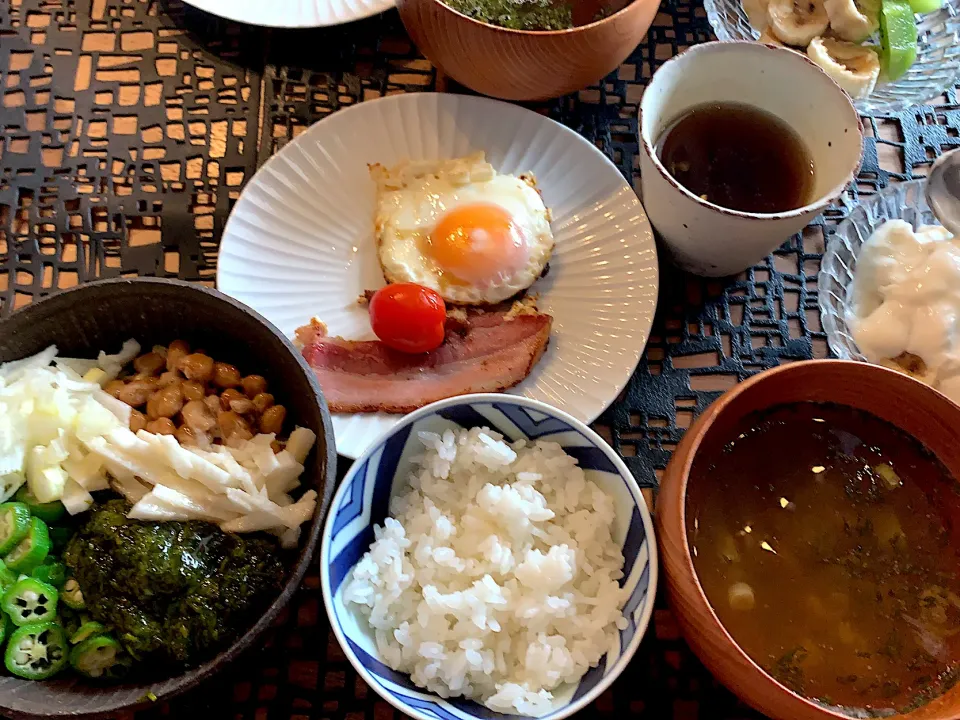 Snapdishの料理写真:朝ごはん和定食|たまにゃんさん