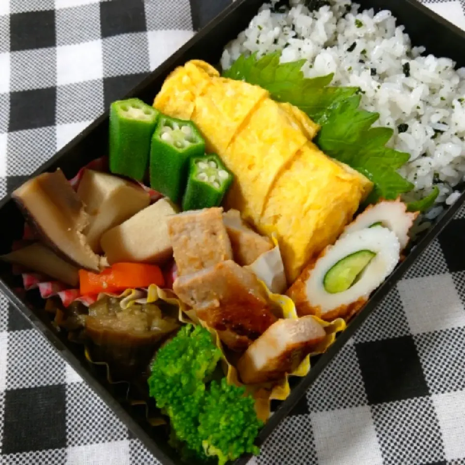 ★8月17日(月)★
＊卵焼き
＊豚の味噌漬け焼き
＊高野豆腐の煮物
＊茄子の煮浸し
＊オクラ、ブロッコリー
＊わかめごはん|杏仁さん