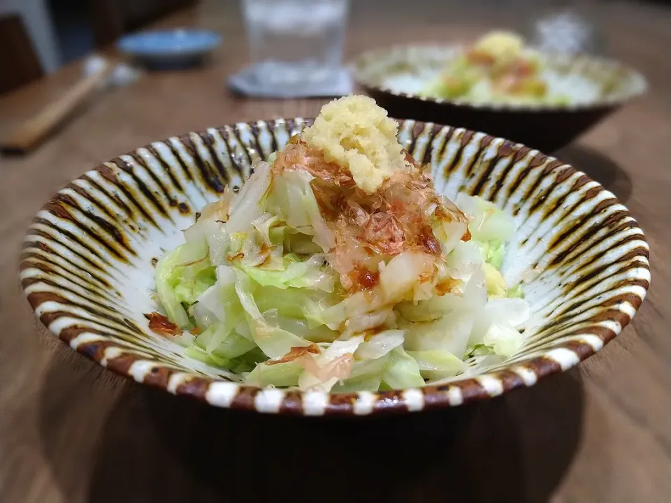 蒸しキャベツのおかか生姜醤油和え|古尾谷りかこさん