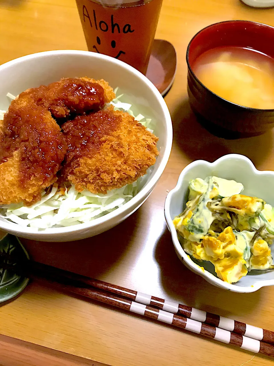 Snapdishの料理写真:ヒレカツ丼、かぼちゃの塩こぶサラダ|Emiko Kikuchiさん