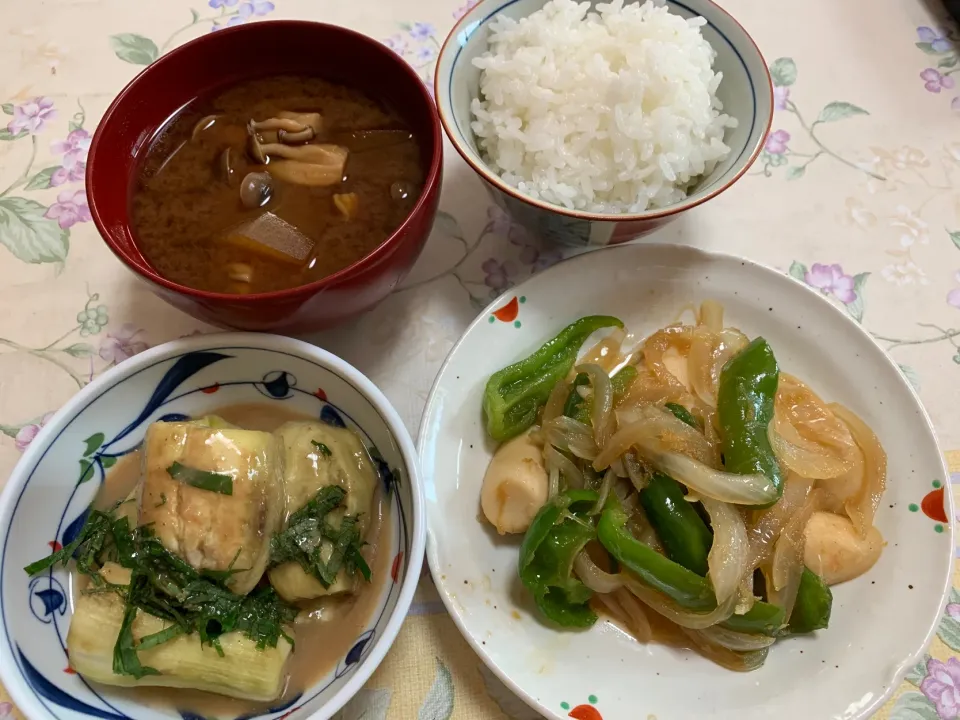 朝ごはん、ソーセージ生姜焼き、蒸し茄子ごまだれ|Isimura Hidekiさん