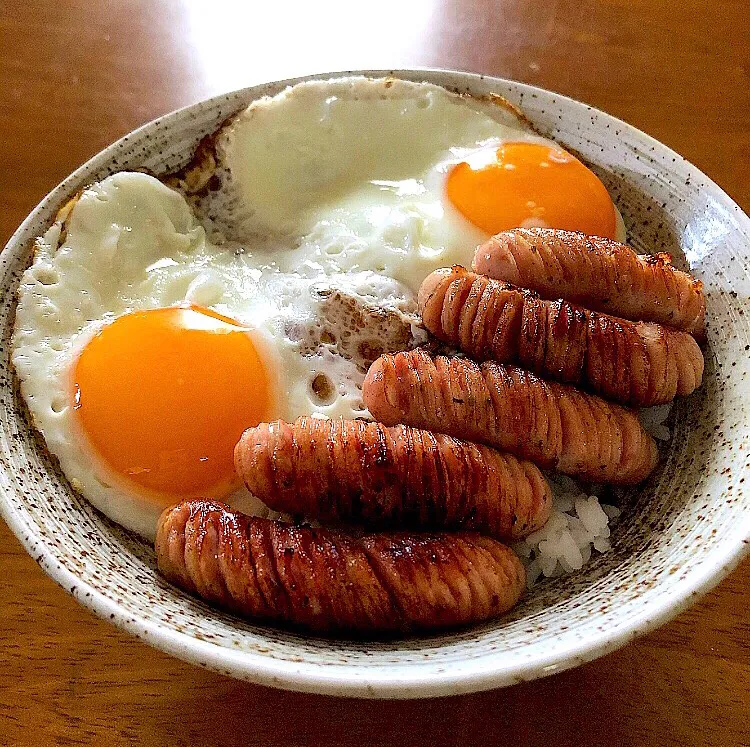 ソーセージエッグ丼|ガク魁‼︎男飯さん