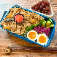 Snapdishの料理写真:牛丼弁当|いとはんさん