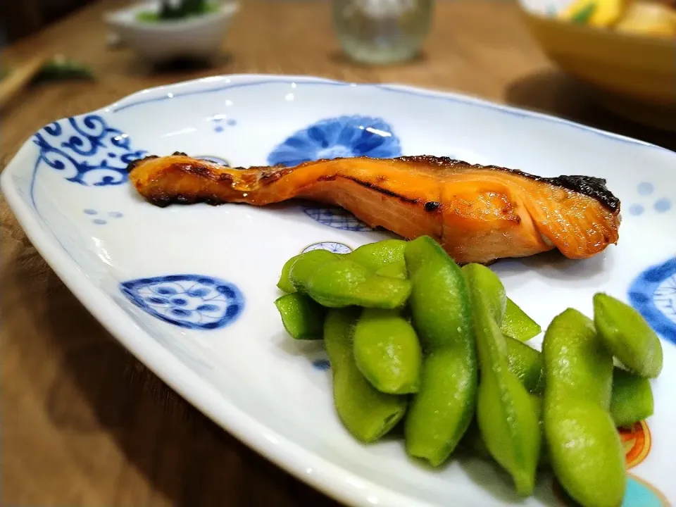 秋鮭の幽庵焼き　枝豆|古尾谷りかこさん