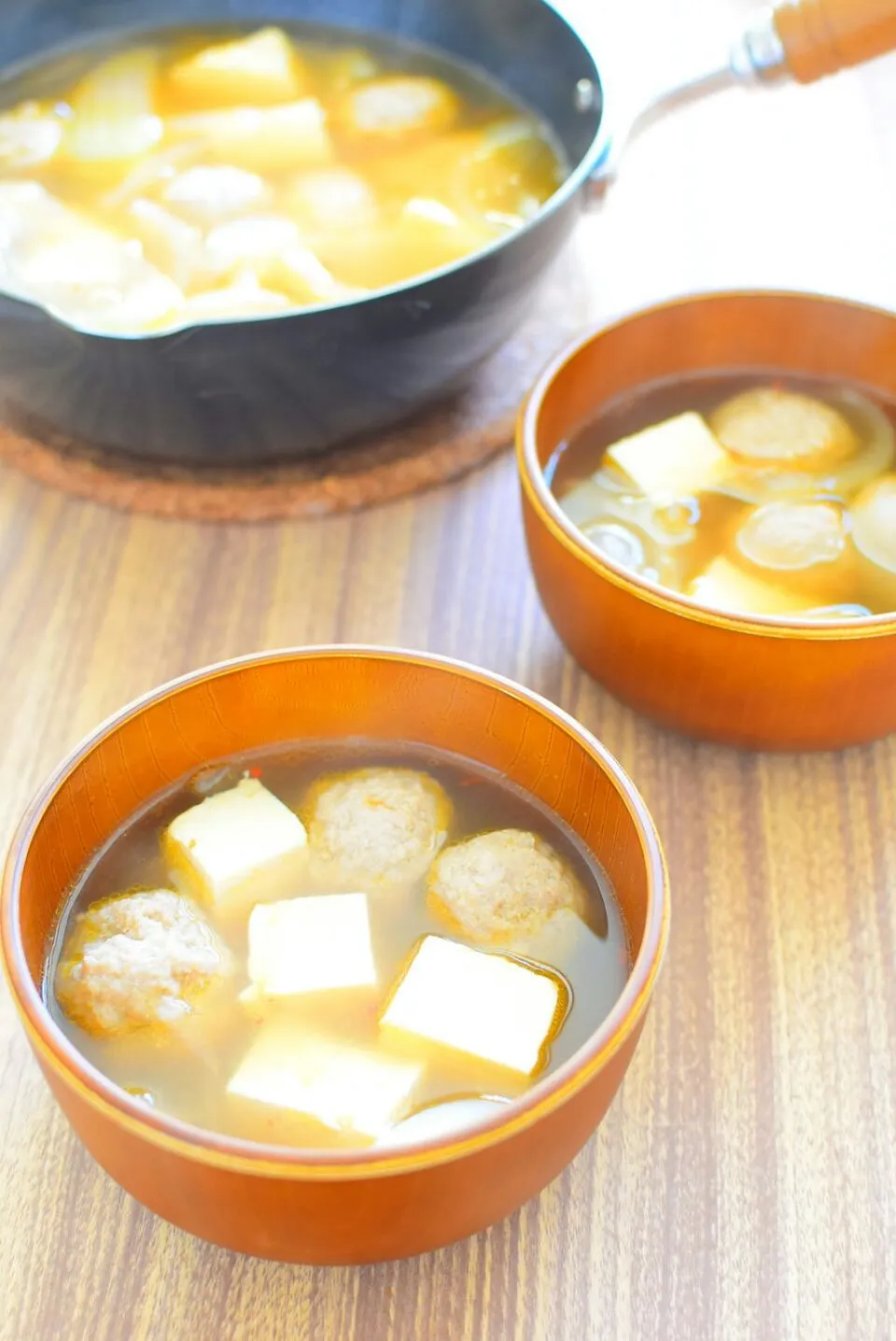 肉団子と豆腐の醤油ピリ辛スープのレシピ|アマイモノ・クウ蔵さん