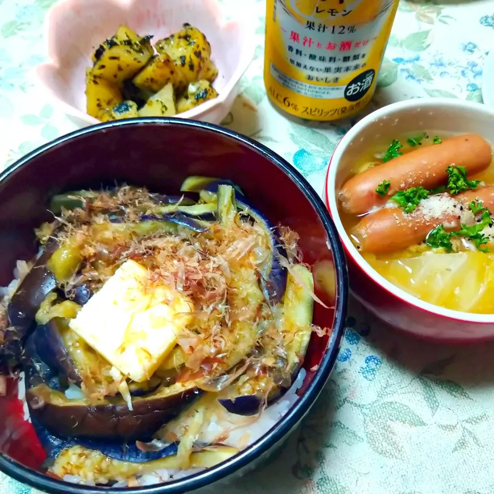 Snapdishの料理写真:リュウジさんの茄子バタ丼|うたかた。さん