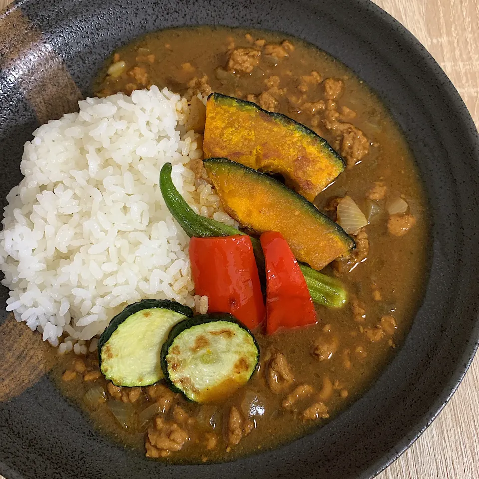 Snapdishの料理写真:夏野菜カレー|ユリさん