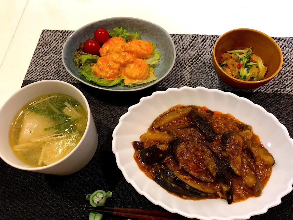 Snapdishの料理写真:#麻婆茄子　#エビマヨ　#中華くらげ　#水餃子スープ|ゆぺこさん