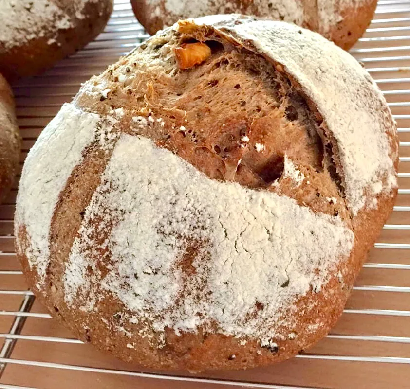 Pain de campagne|ばくあんしゃさん