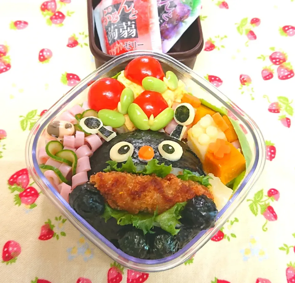 コロッケもぐもぐバイキンマンおにぎり弁当❤️|みちゅあしさん