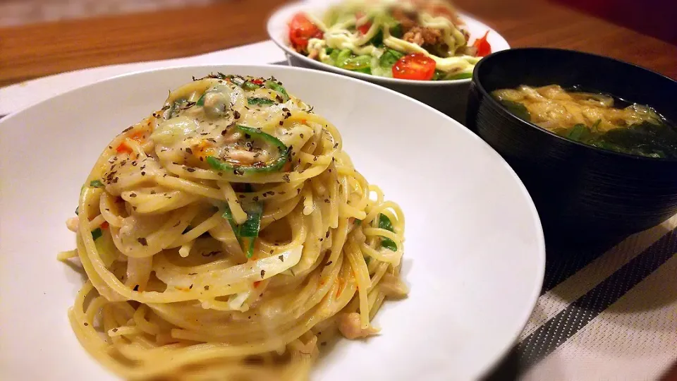 ﾂﾅとﾋﾟｰﾏﾝとﾀﾏﾈｷﾞのｸﾘｰﾑﾊﾟｽﾀ～🍝
の晩ごはん✨|kaz(*･ω･)さん