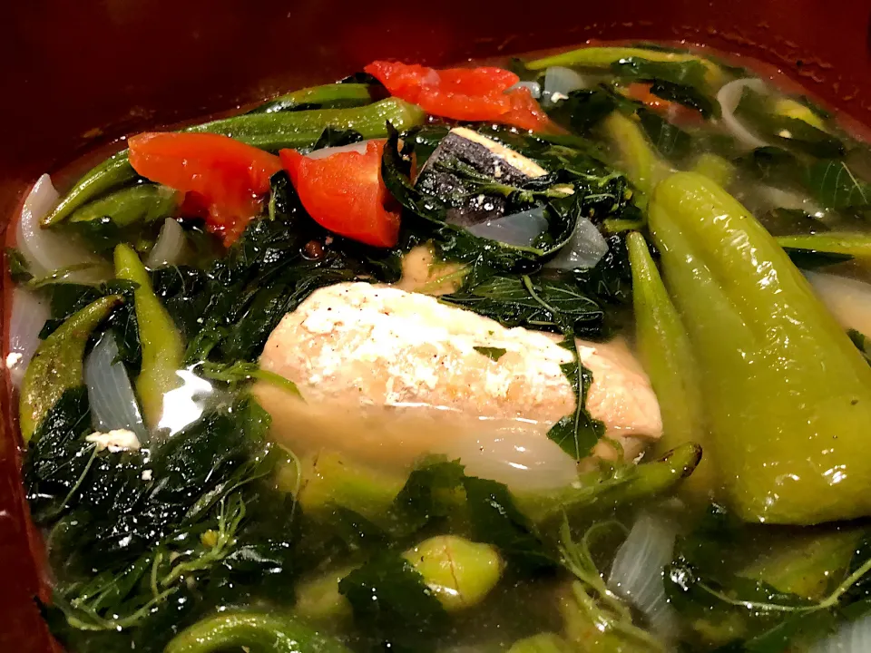 Tinolang salmon(bas-oy)|Marnelli Dela Cruz Hollandさん