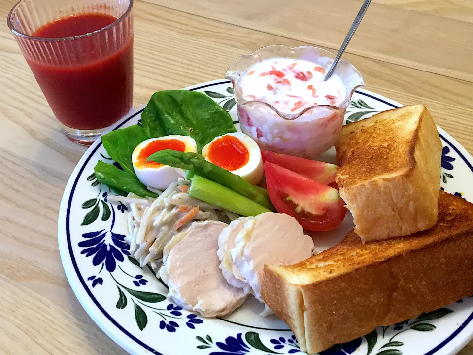 Snapdishの料理写真:たまにはパンの朝ごはん|ふわ猫はなちゃんさん