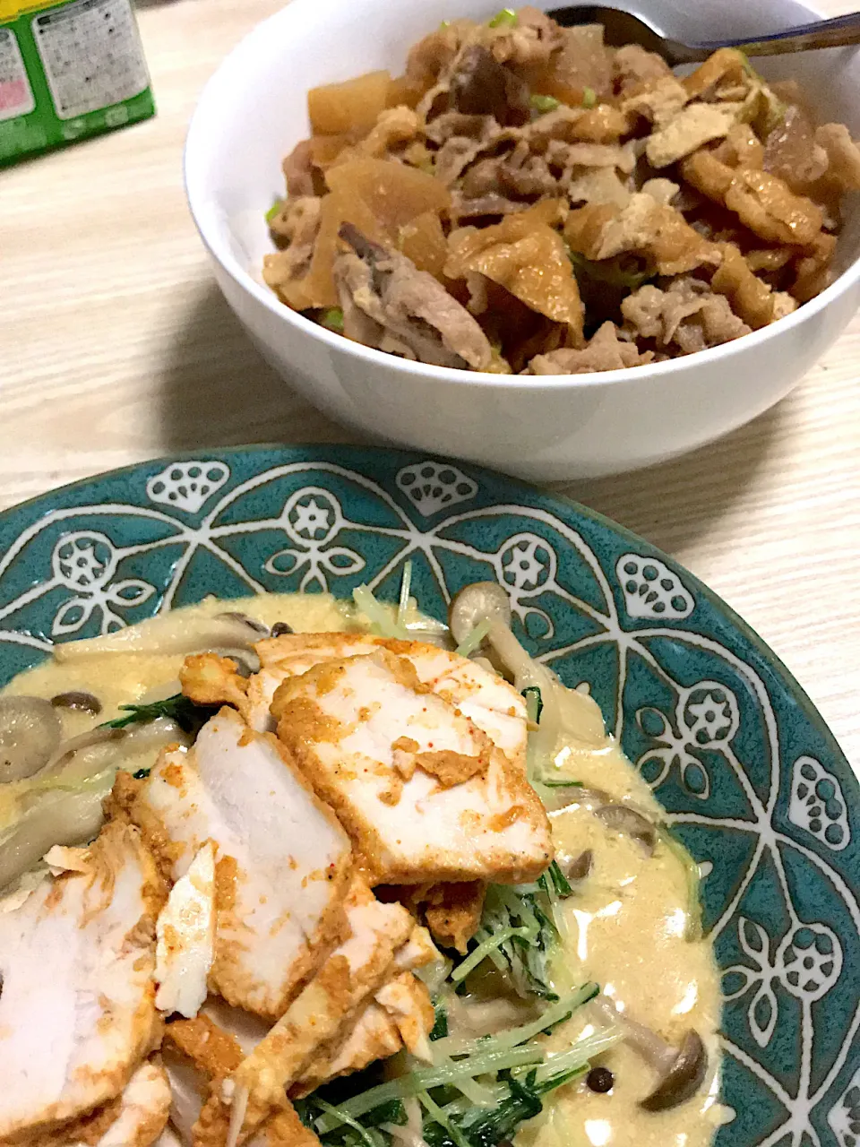 豚肉と油揚げの煮込み＆水菜としめじのバターマヨ炒め|のあママさん