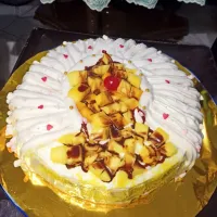 Snapdishの料理写真:Mango Bravo Cake|Jazelle Snow's Sweets & Cakesさん