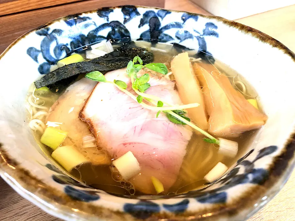 Snapdishの料理写真:塩らぁ麺＠太田・麺屋 椿丸|らーめん好き！さん