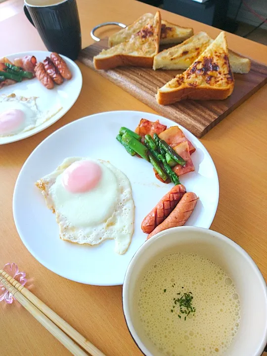 Snapdishの料理写真:本日の朝食🐣☀|sa-さん