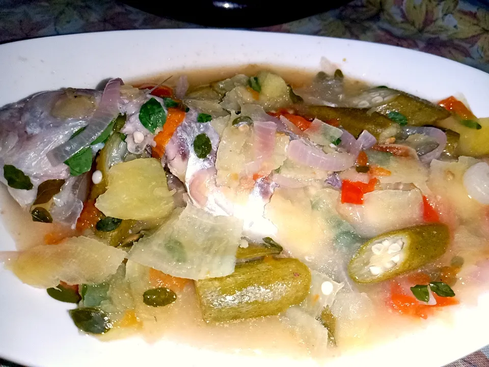 Goatfish in lime stew with shredded sweet potato and gumbo (okra)|Rina Paradiseさん