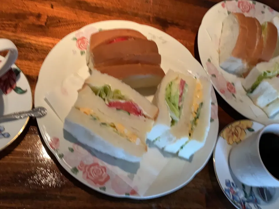 ホワイトハウスのサンドイッチ♪ふたりお昼ごはん~(^^)♡|Mieco 12943さん