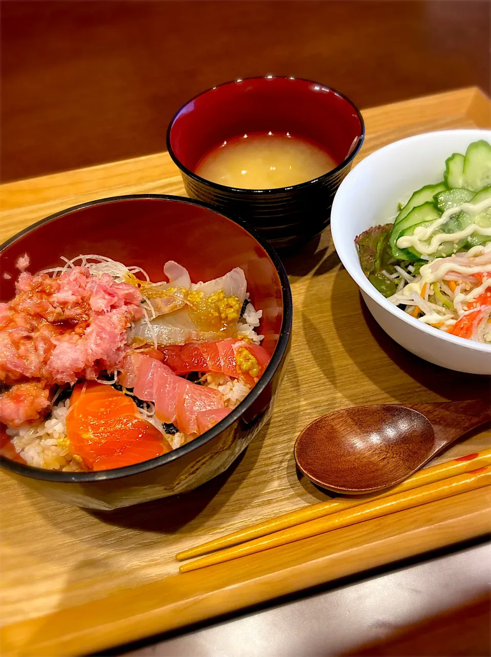 プチ海鮮丼🎉|とぅんてんさん