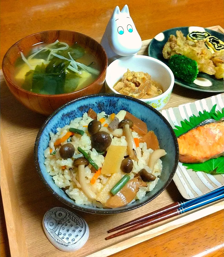 きのこの炊き込みご飯🍄|とししいたけさん