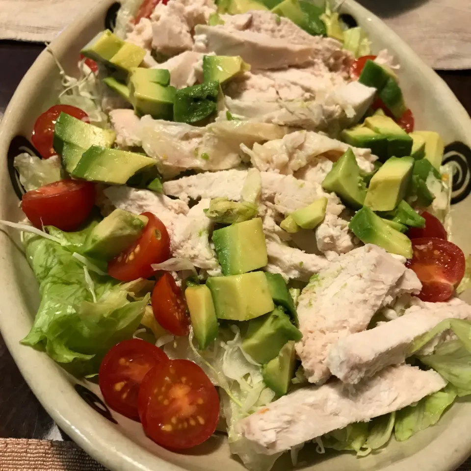 チキンとアボカドのサラダ🥗🥑|純さん