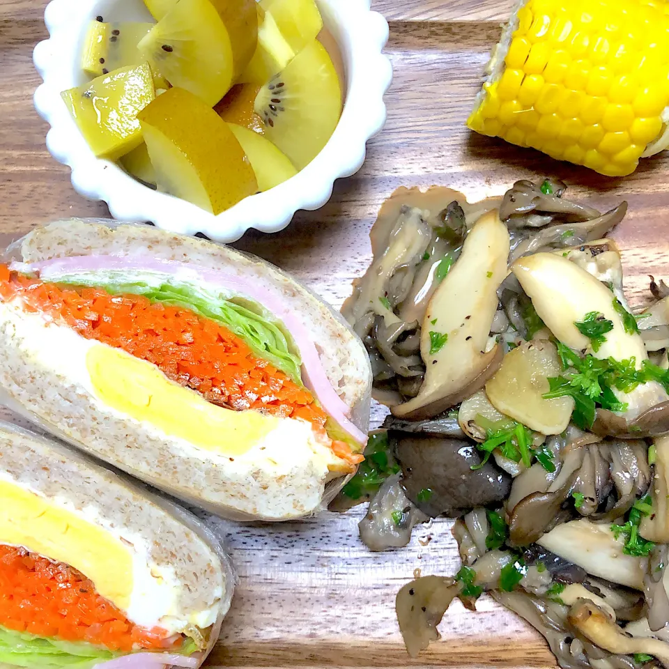 今日のブランチ🥪|かおさん