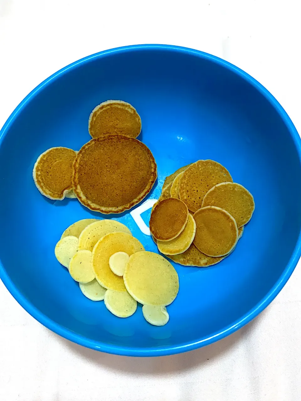 Snapdishの料理写真:Pancakes for kid 😋|Reineさん