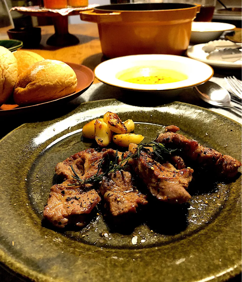 Snapdishの料理写真:ラムステーキ🥩|けんちんさん