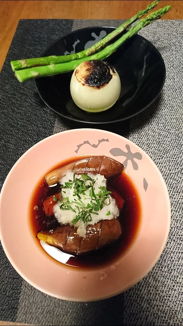 Snapdishの料理写真:ナス焼きみぞれかけ&タマネギオリーブオイル焼き☺️|fumichan2310さん