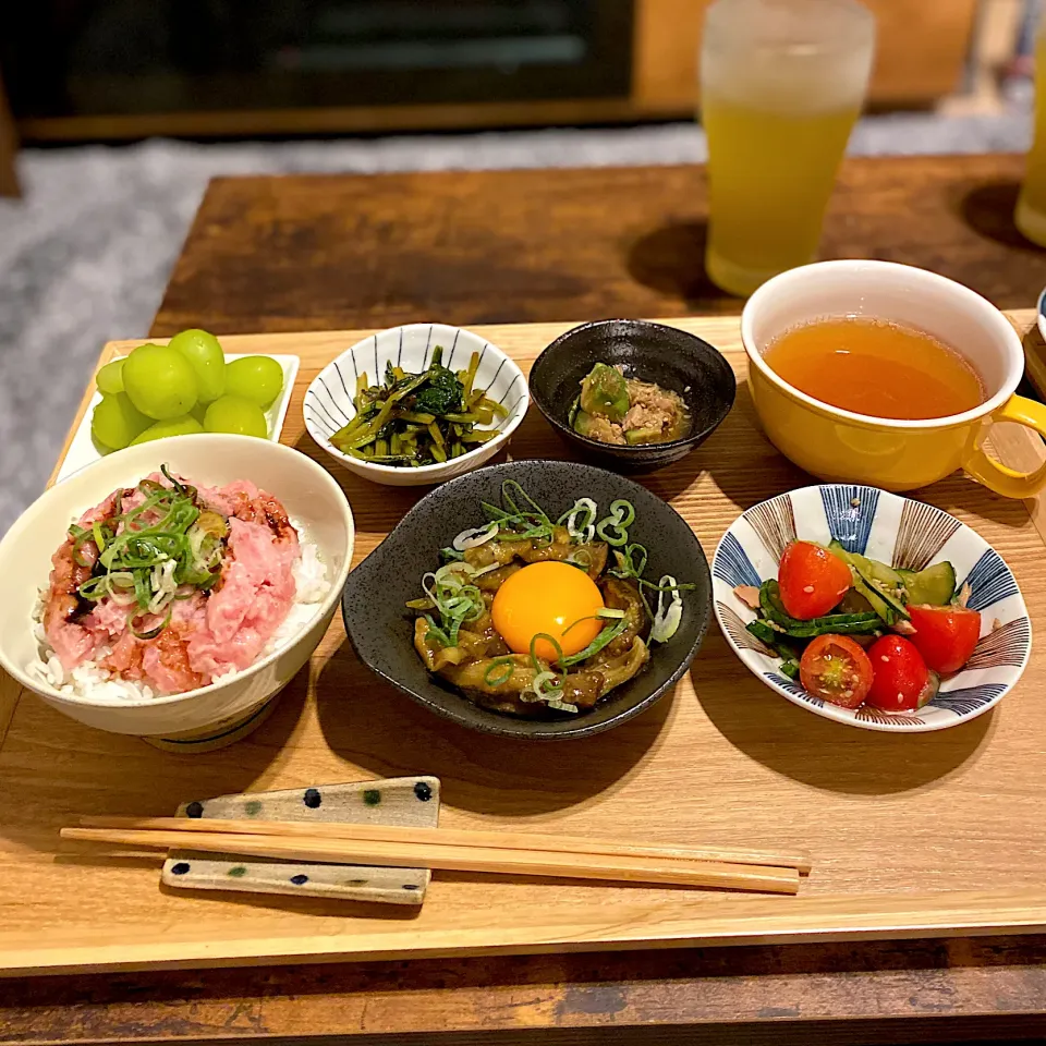 ネギトロ丼、鯛のあら汁|なつこさん