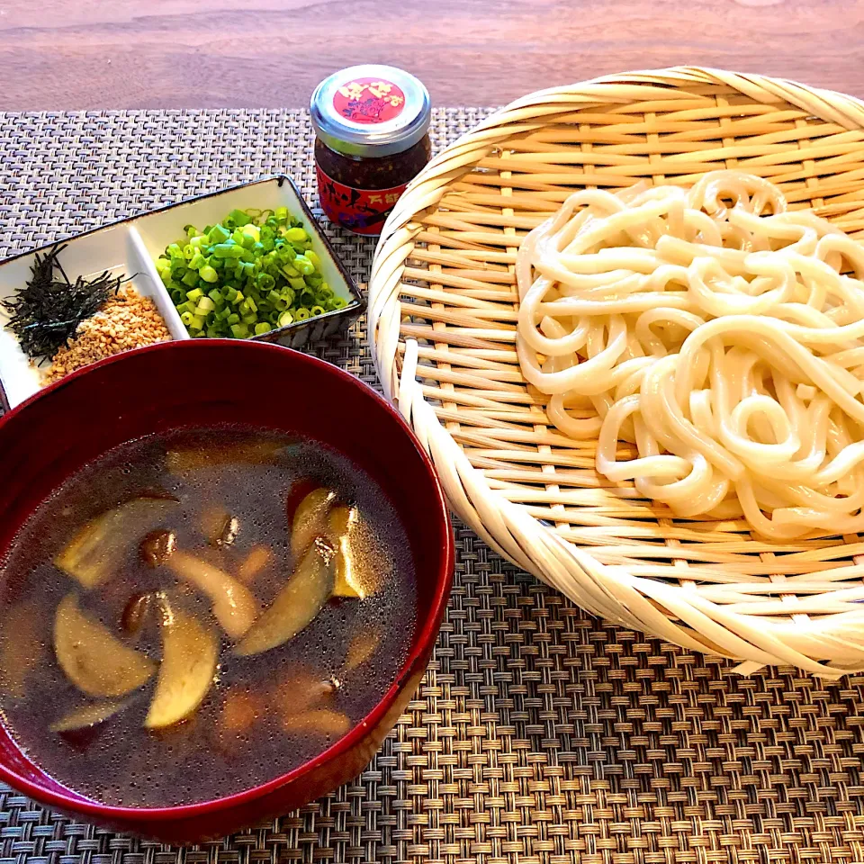 茄子としめじと鶏肉の温かいつけうどん|saoricocoさん