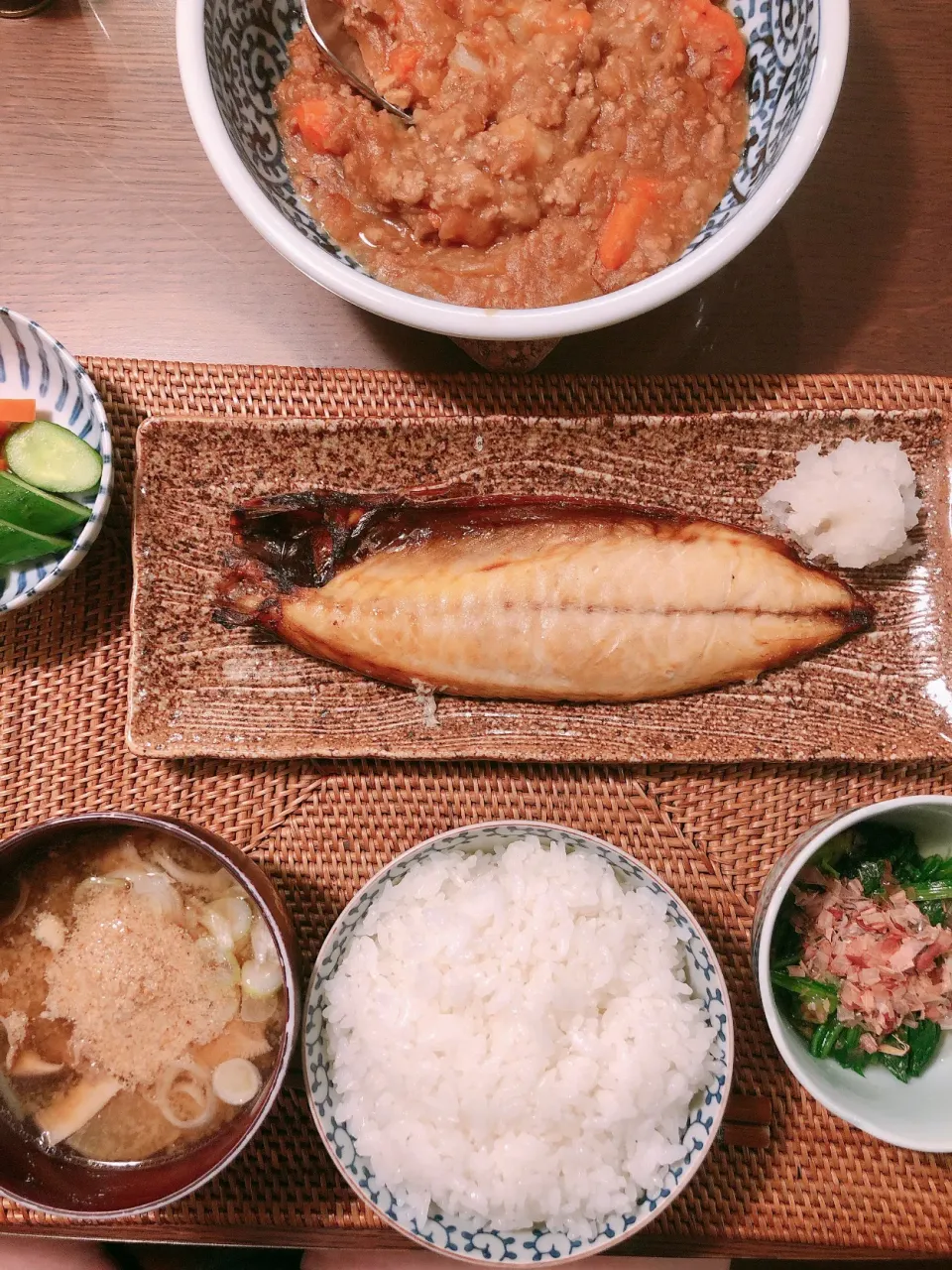 Dried Mackerel, Boiled spinach,meat and potatoes,nukazuke and miso soup|taka-chanさん