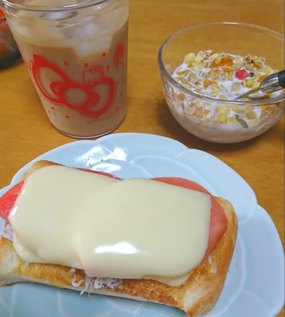 朝食🍞|しまだ ちえこさん