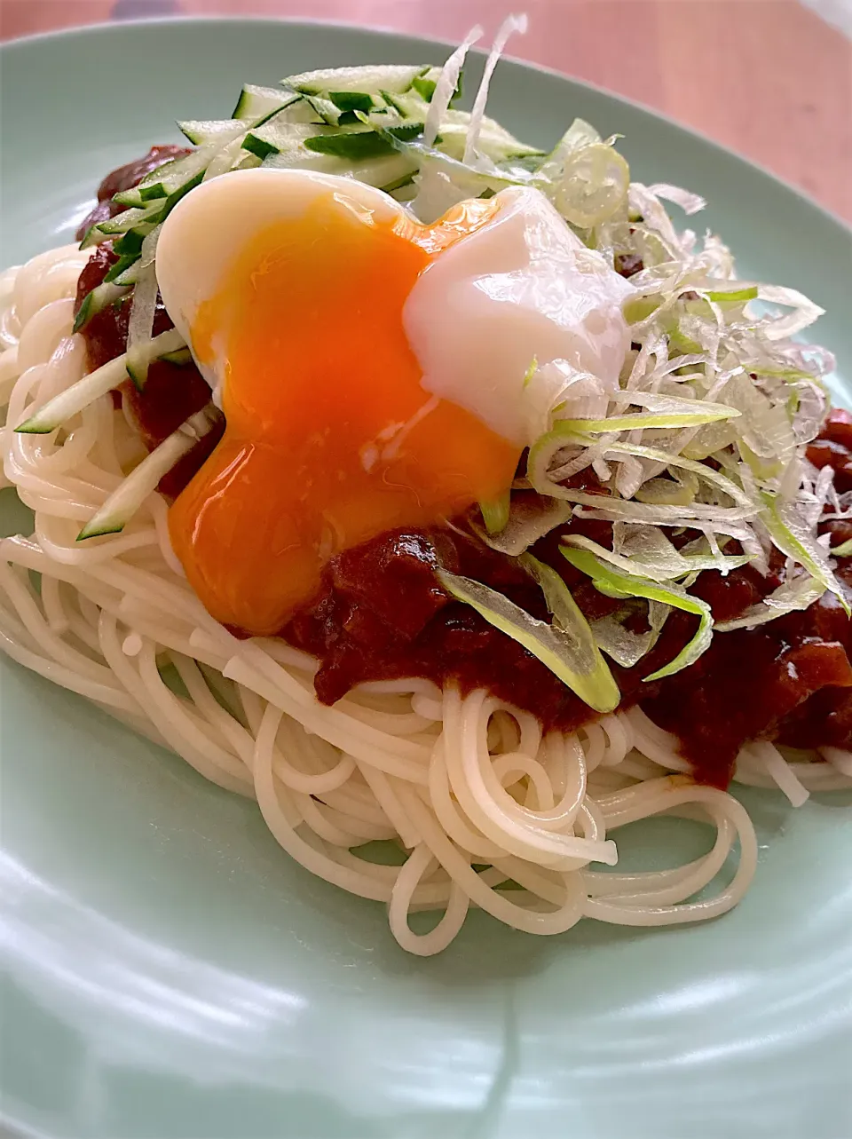 半田麺でジャージャー麺😋🍜🎶✨|アイさん