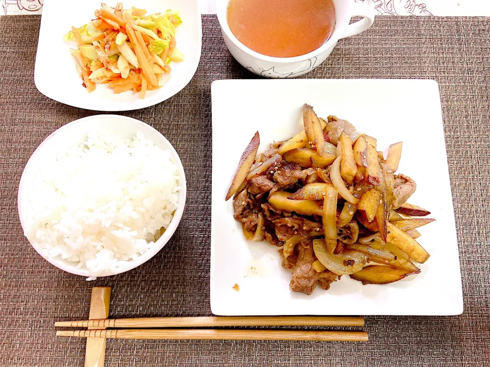 牛肉とさつま芋の甘辛炒め＆セロリとニンジンのおかか和え|kanaさん