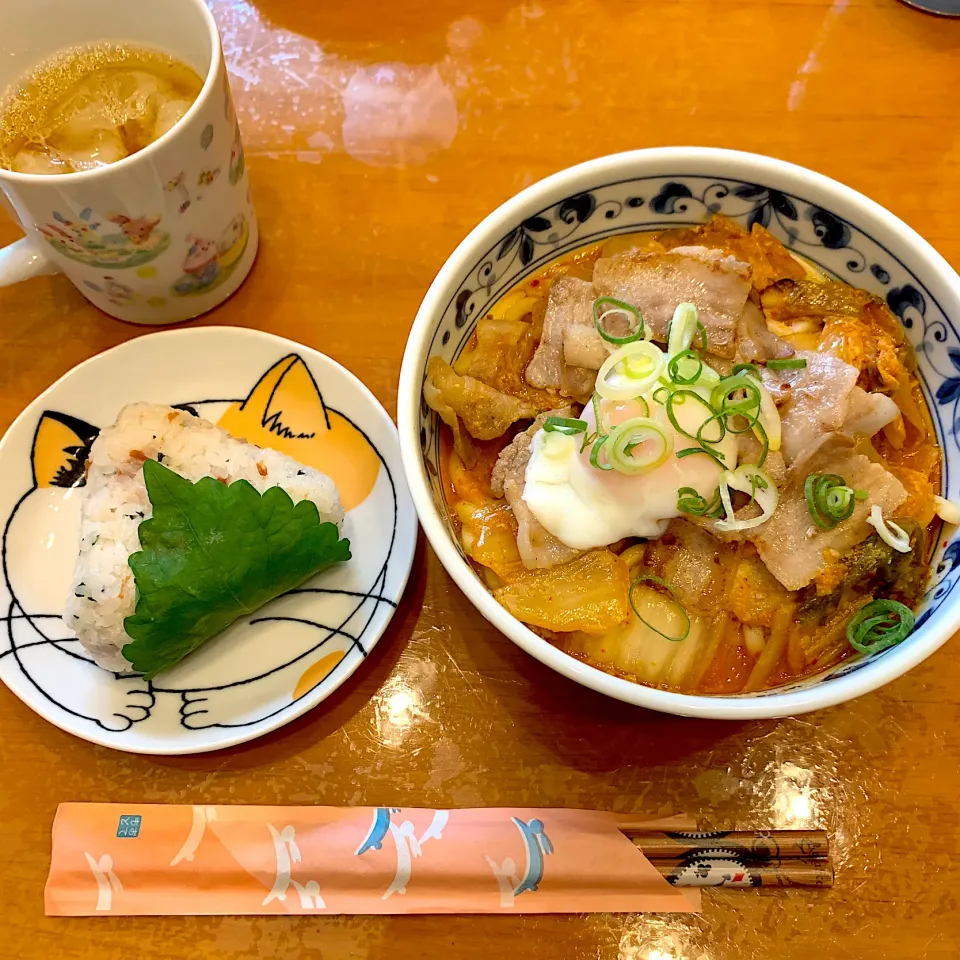 梅と大葉のおにぎり・担々キムチうどん|sayaさん