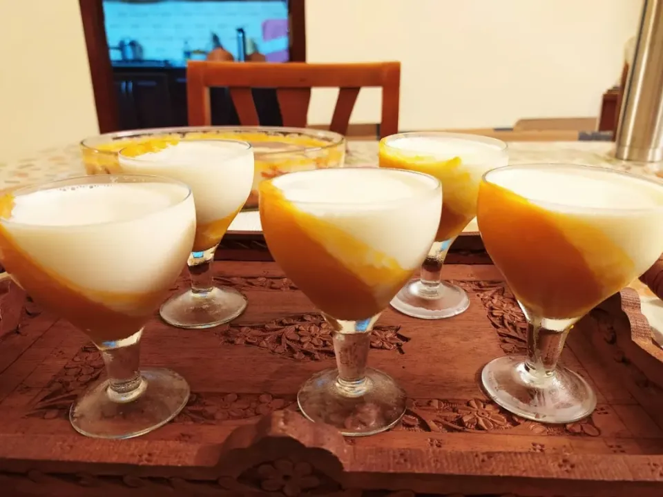 Mango panna cotta|Essa Lukeさん