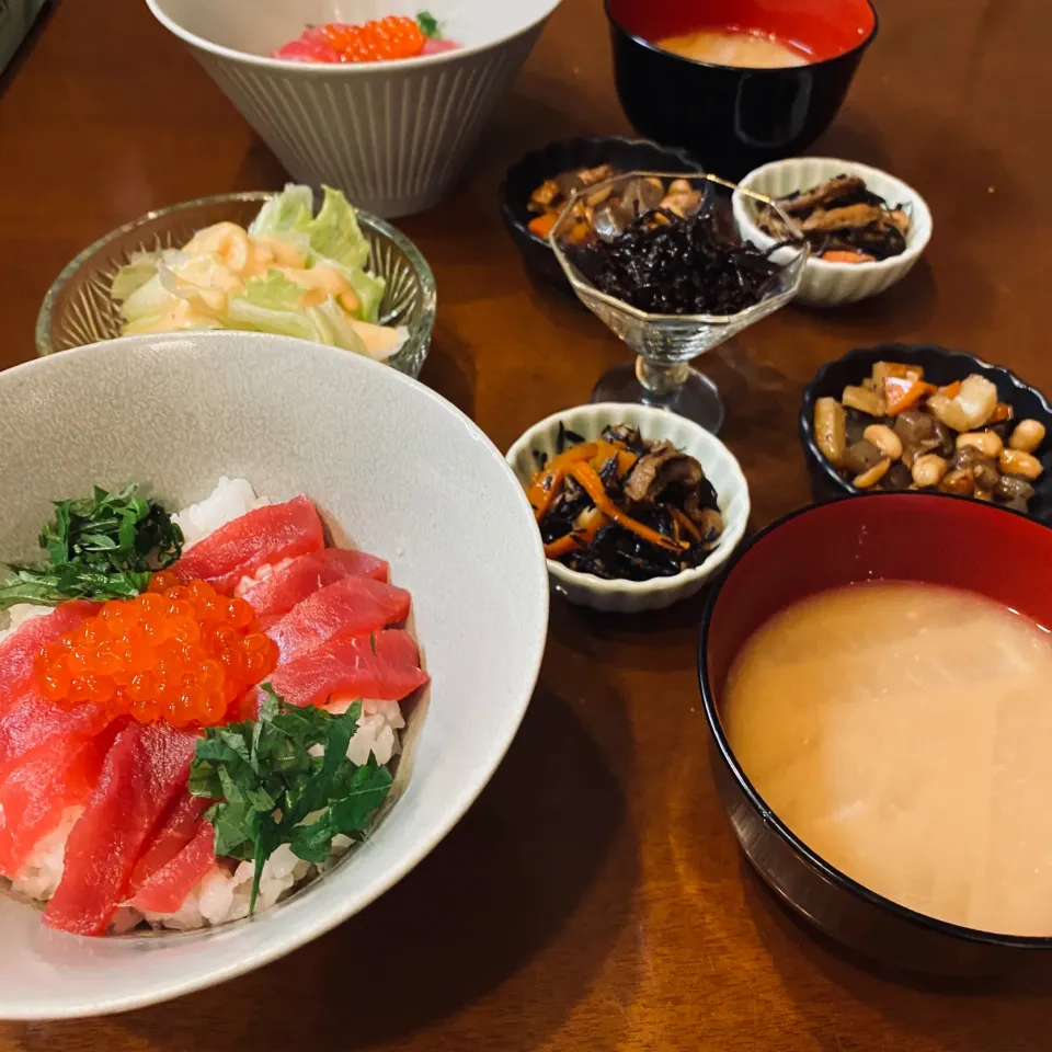 2食丼|𝑀𝐼𝑆𝑈𝑍𝑈さん