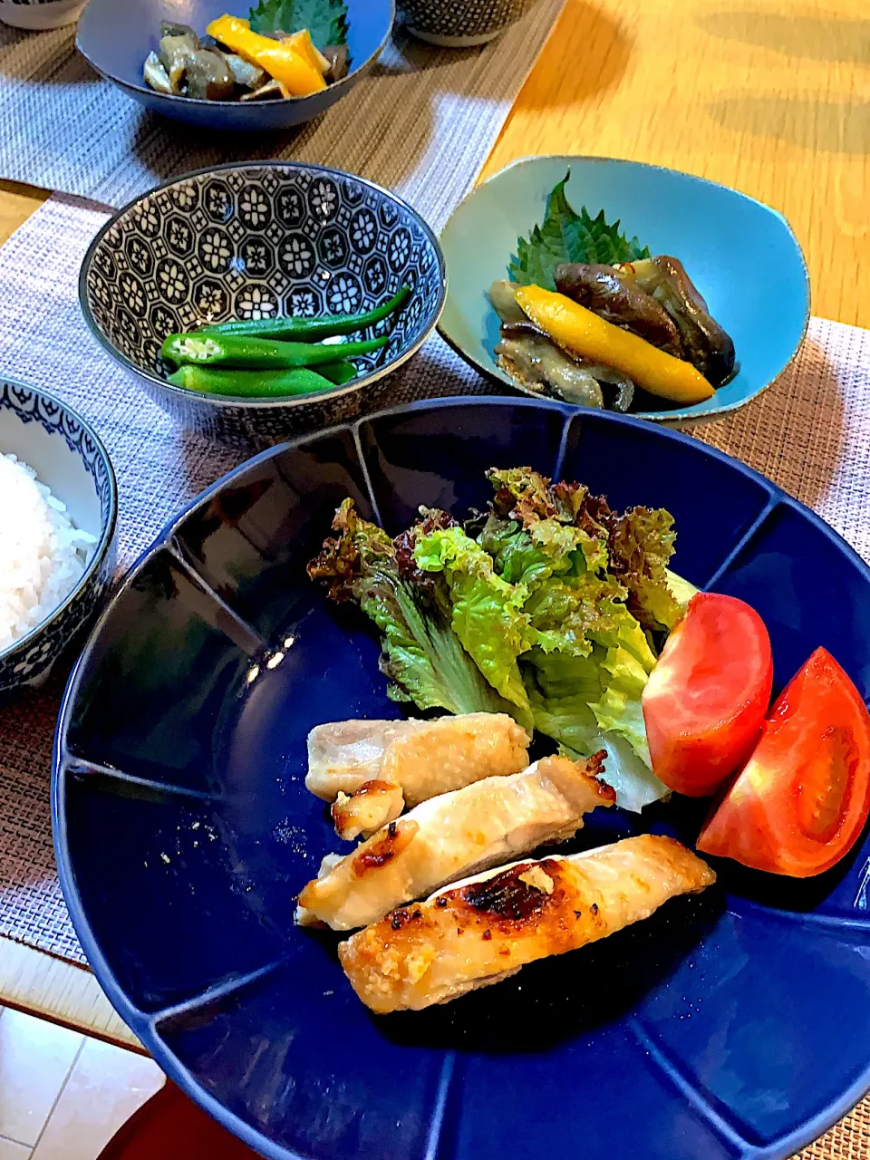 鷄の味噌漬け焼きと作り置きで晩御飯|Mikaさん