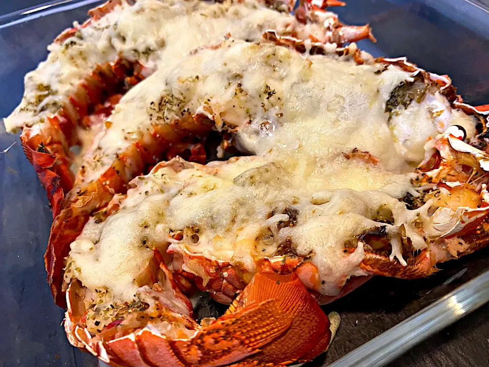 Baked Chessy Lobsters|Laarni Nabongさん