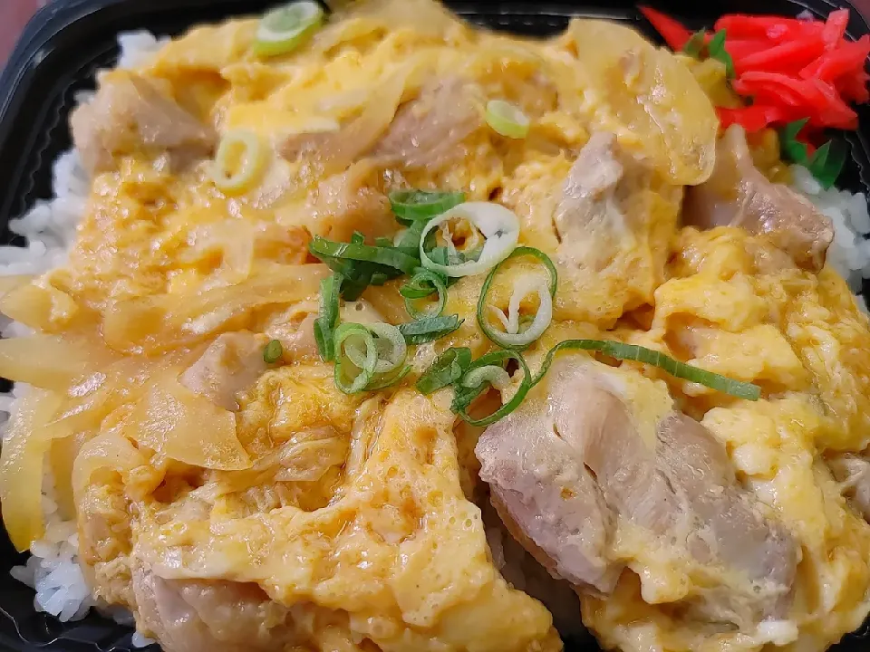 親子丼、大盛り・ω・|おてんとさんさん