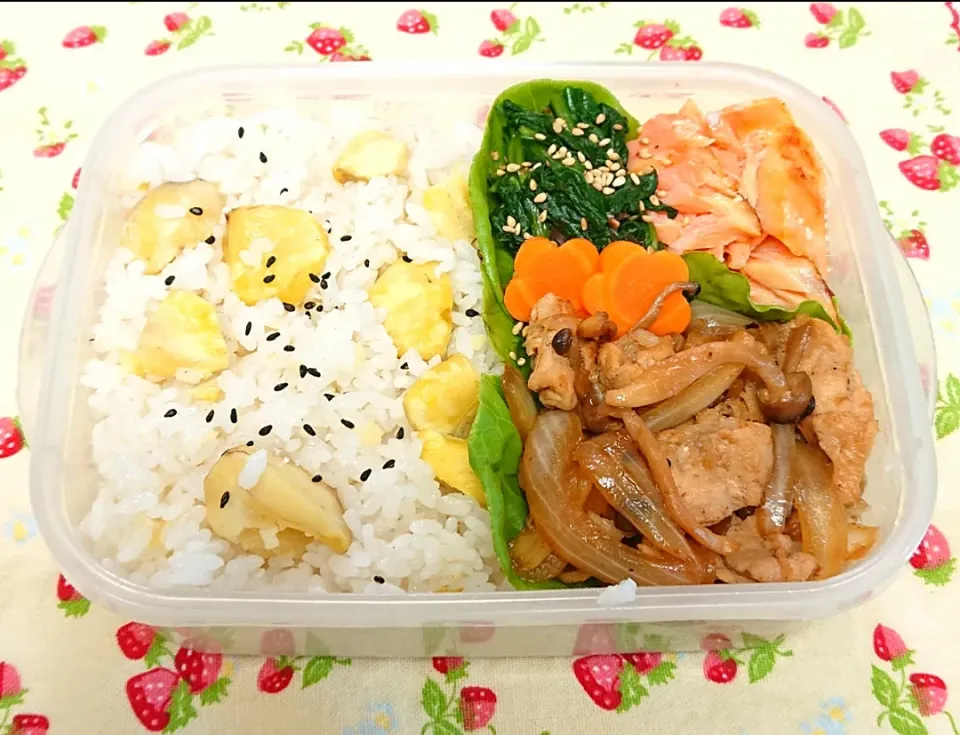 栗ご飯の秋弁当❤️|みちゅあしさん