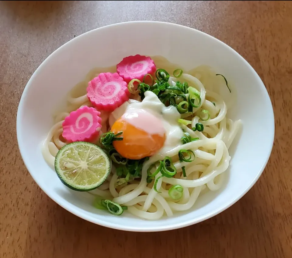 なるとと温玉とすだちのせうどん|ナナさん