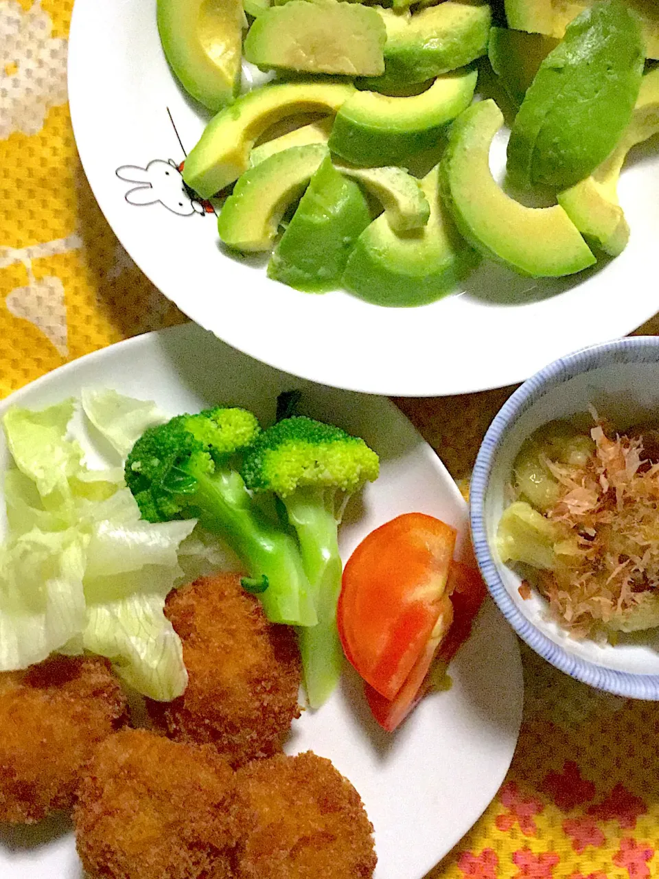 豚ヒレカツ　焼き茄子　アボカド🥑|掛谷節子さん