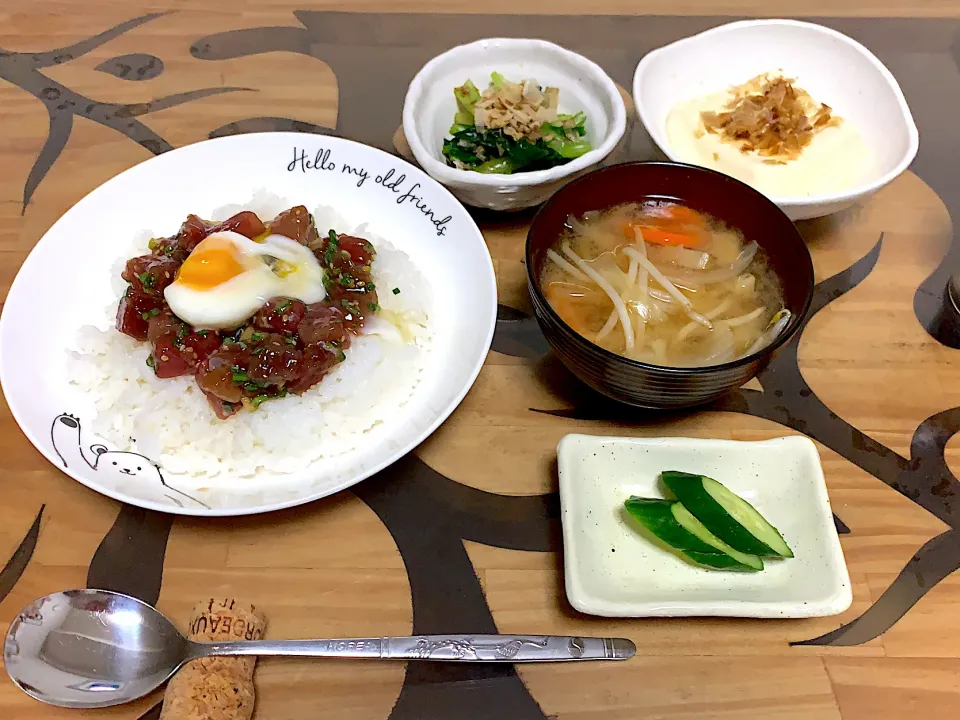 アヒポキ丼🐟💕|えみりんさん