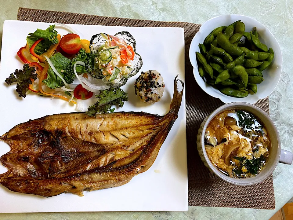 Snapdishの料理写真:ほっけの塩焼き晩ご飯|ぽっちさん