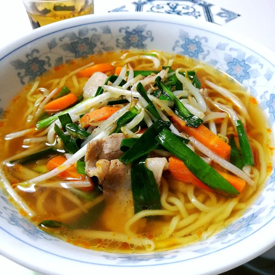 ニラもやし塩ラーメン🍜(9/15)|海猫さん